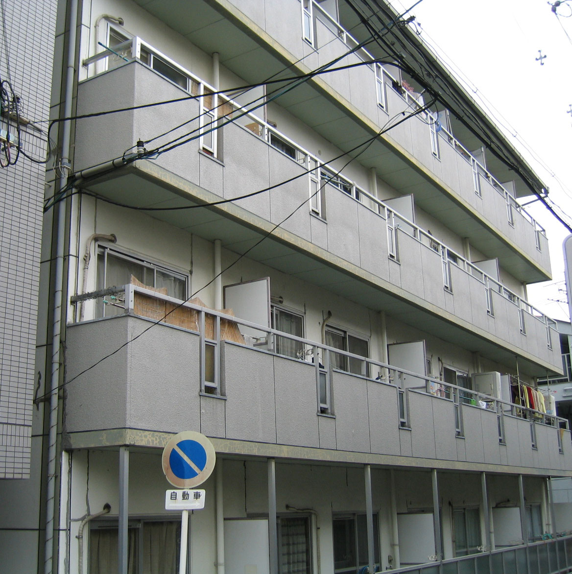 西区マンションシリコン塗装工事 施工前