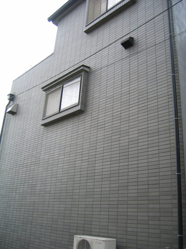 大阪市鶴見区亀裂タイル施工工事