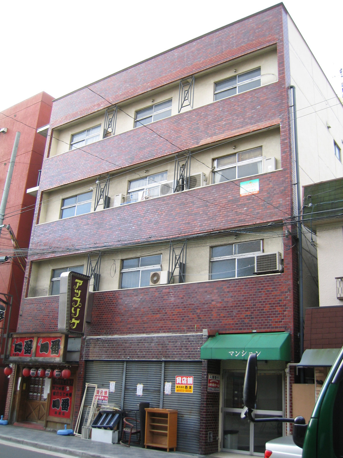 大阪市平野区タイル張替工事　施工前