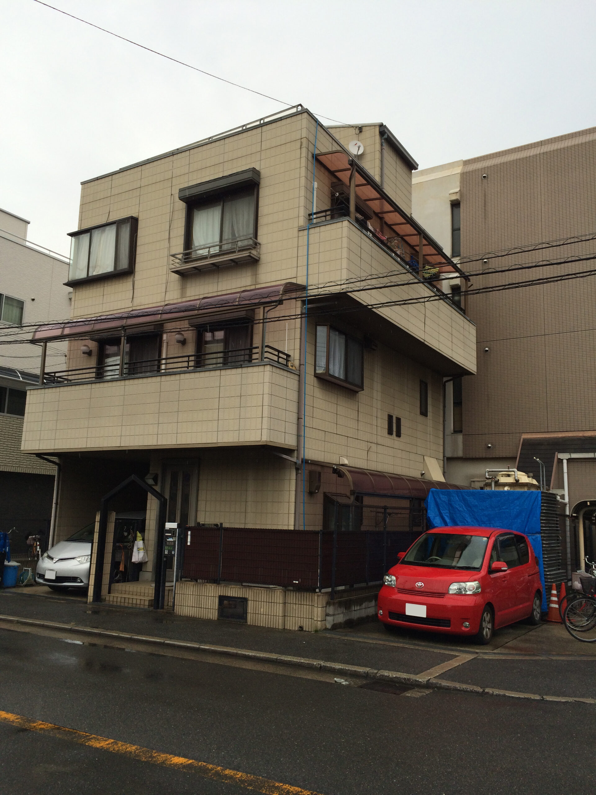 八尾市ヘーベルハウスフッ素塗装施工工事　施工前