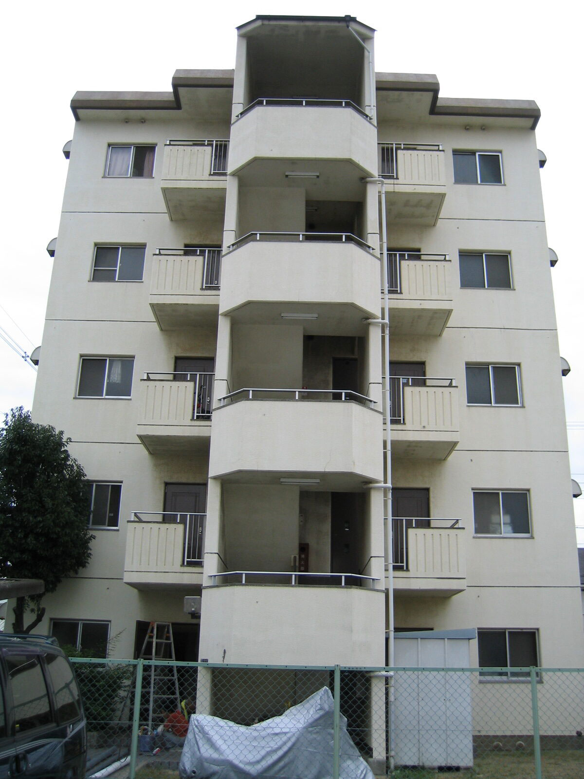 城東区マンション外壁塗装工事　施工前
