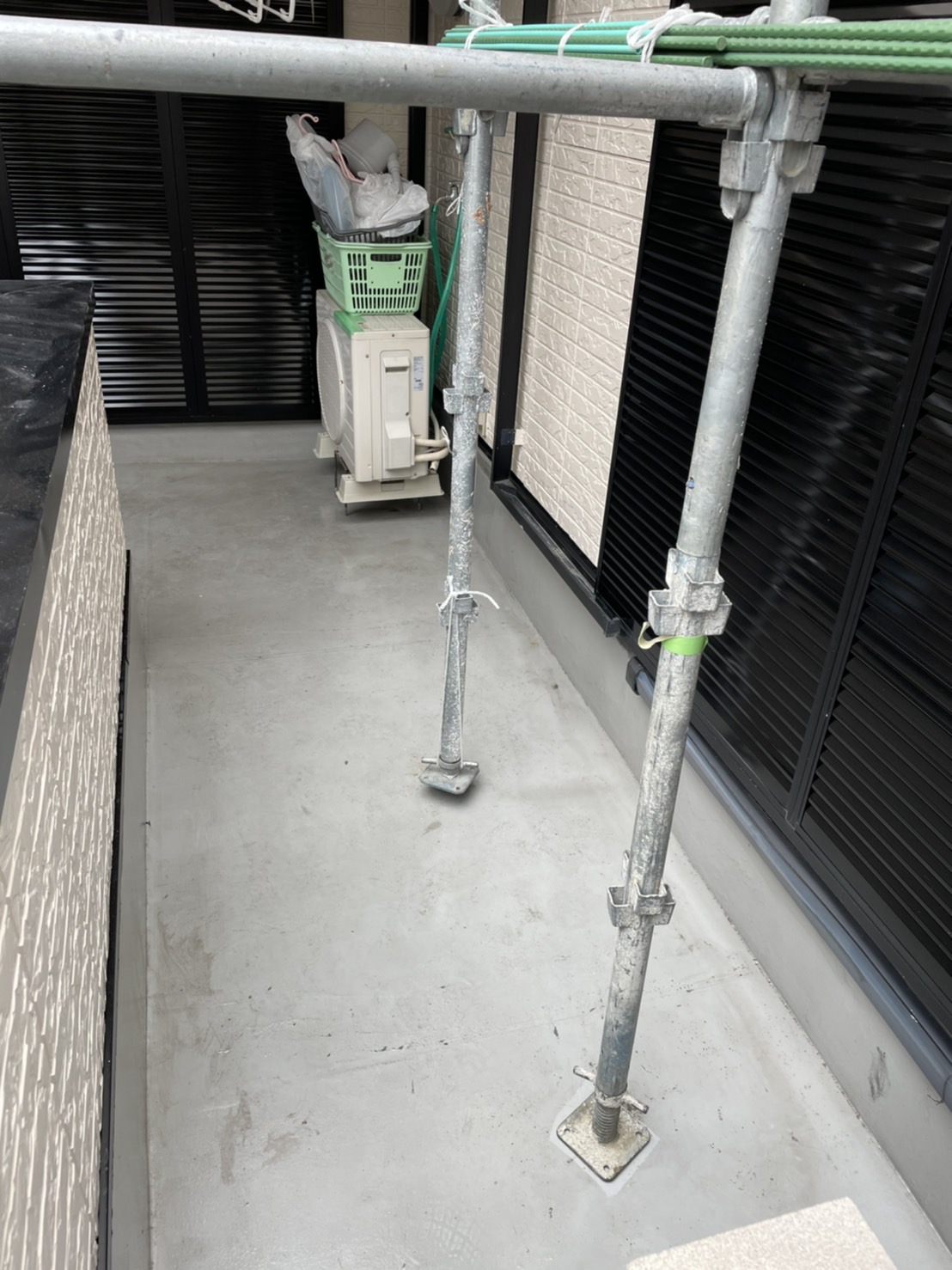 寝屋川市ヘーベルハウスバルコニーウレタン防水施工工事　施工前