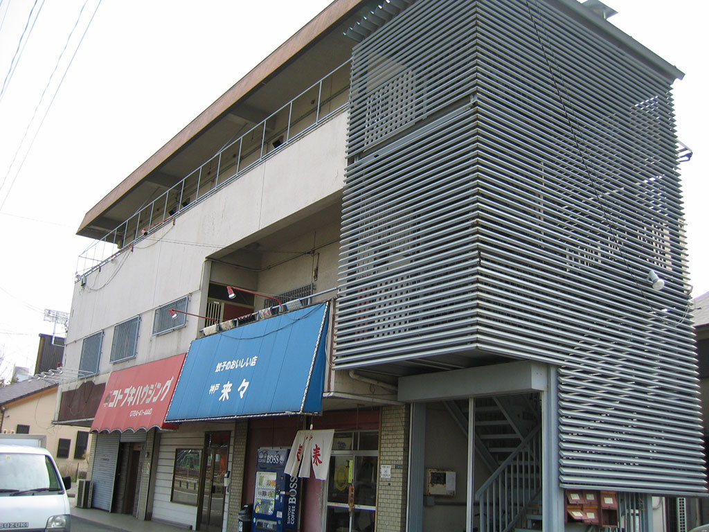 岸和田市の外壁塗装工事施工前