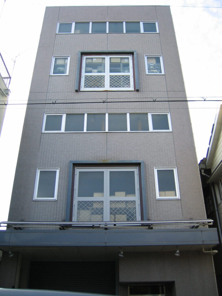 大阪市東成区タイル補修工事